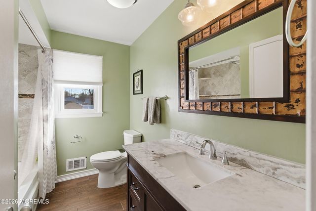 52 Sunset Avenue, Old Bridge, NJ 08857