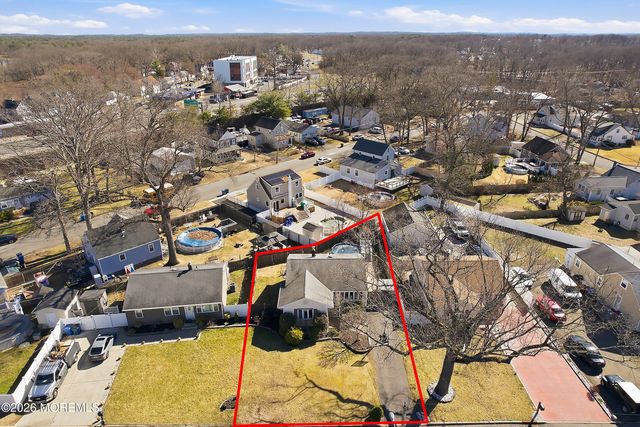 52 Sunset Avenue, Old Bridge, NJ 08857