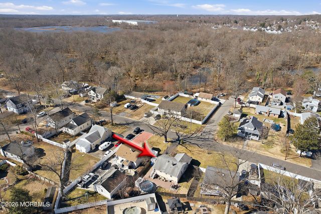 52 Sunset Avenue, Old Bridge, NJ 08857