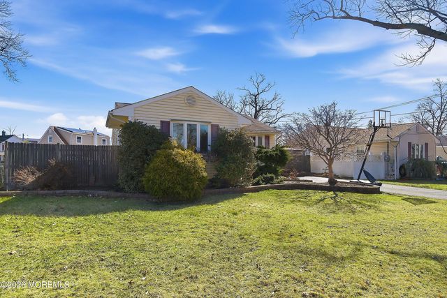 52 Sunset Avenue, Old Bridge, NJ 08857