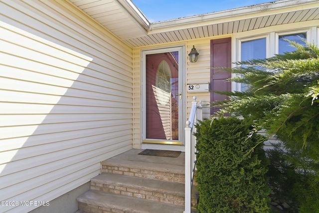 52 Sunset Avenue, Old Bridge, NJ 08857