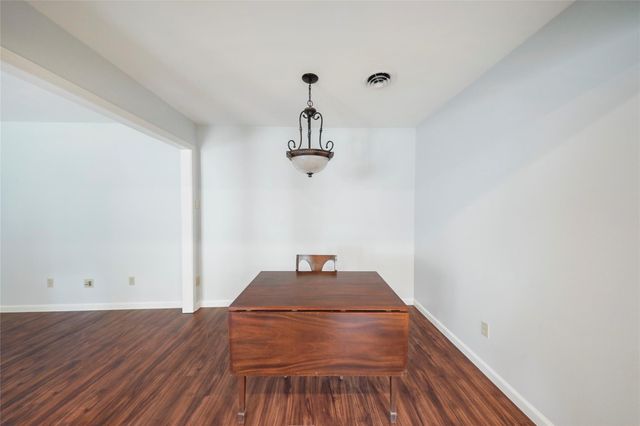 10502 Timberwood Drive, Houston, TX 77043