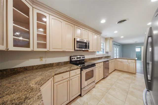 10502 Timberwood Drive, Houston, TX 77043