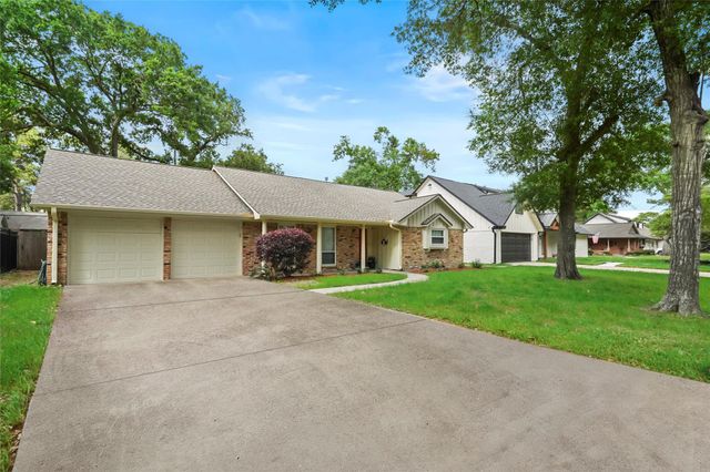 10502 Timberwood Drive, Houston, TX 77043