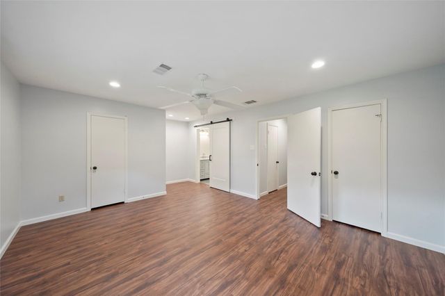 10502 Timberwood Drive, Houston, TX 77043