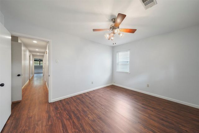 10502 Timberwood Drive, Houston, TX 77043