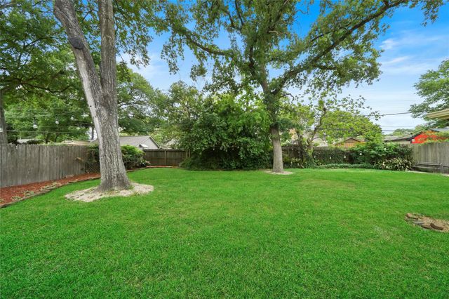 10502 Timberwood Drive, Houston, TX 77043
