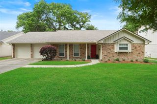 10502 Timberwood Drive, Houston, TX 77043