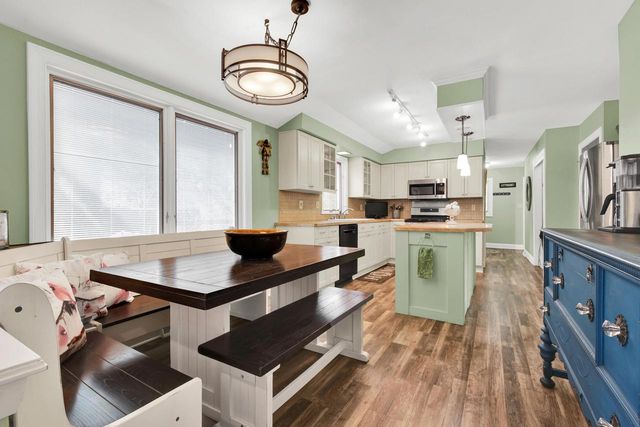 1103 W Montclaire AVENUE, Milwaukee, WI 53217