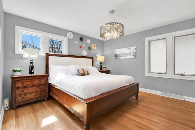 1103 W Montclaire AVENUE, Milwaukee, WI 53217