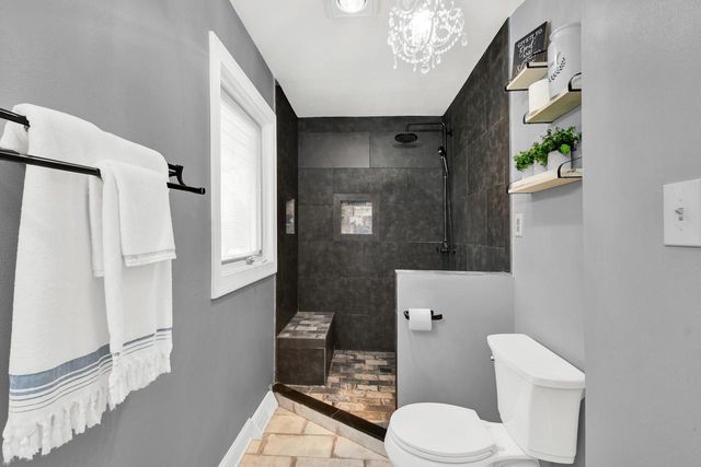 1103 W Montclaire AVENUE, Milwaukee, WI 53217