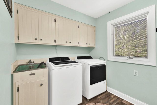 1103 W Montclaire AVENUE, Milwaukee, WI 53217