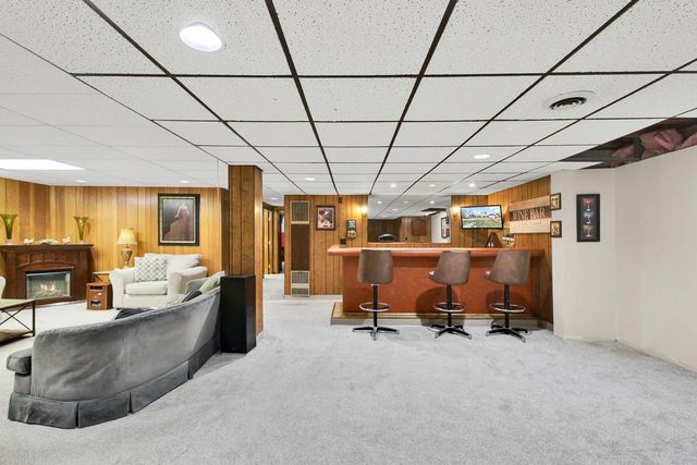 1103 W Montclaire AVENUE, Milwaukee, WI 53217