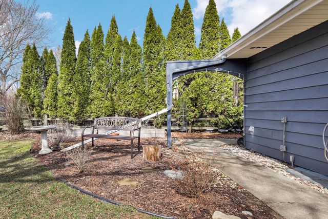 1103 W Montclaire AVENUE, Milwaukee, WI 53217