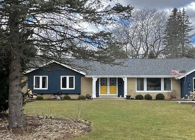 1103 W Montclaire AVENUE, Milwaukee, WI 53217