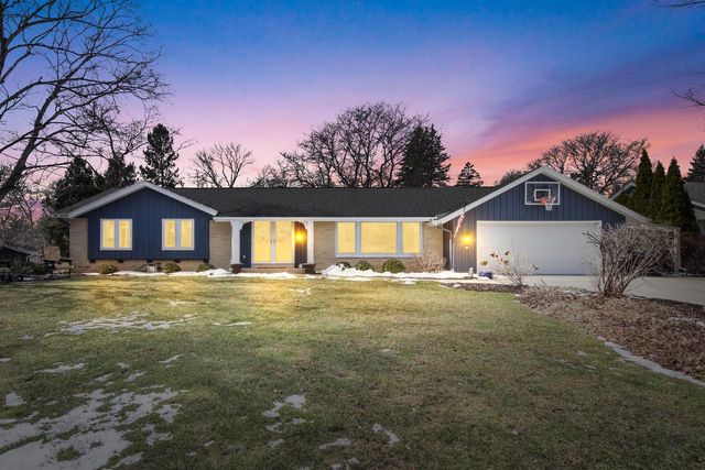 1103 W Montclaire AVENUE, Milwaukee, WI 53217