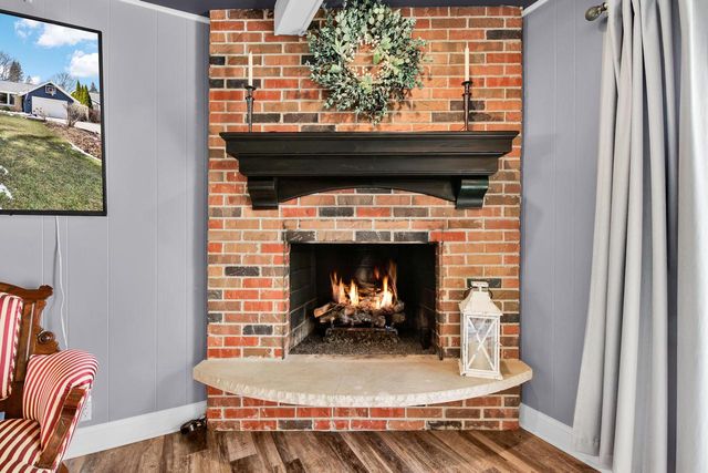 1103 W Montclaire AVENUE, Milwaukee, WI 53217