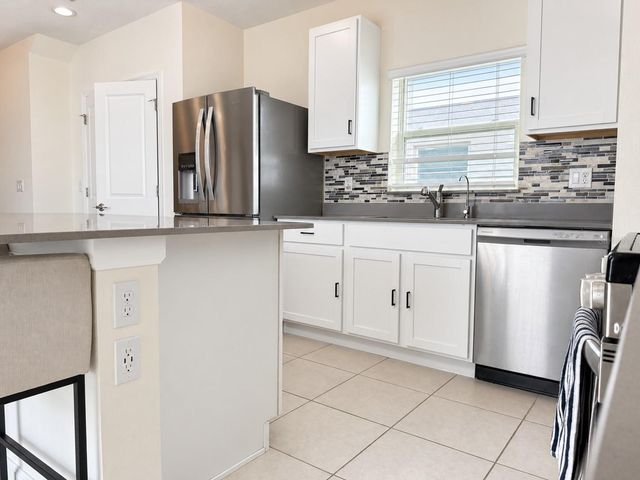 6609 WILLOW VIEW AVENUE, Orlando, FL 32829