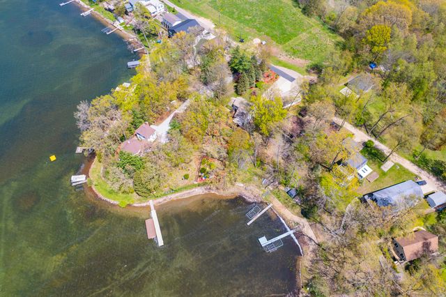 11003 South Drive, Plainwell, MI 49080