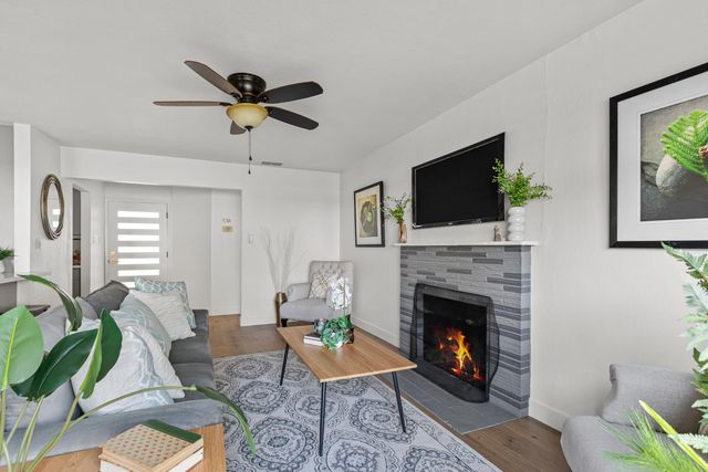 1171 School St, Folsom, CA 95630