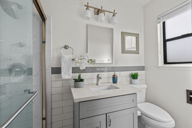 1171 School St, Folsom, CA 95630