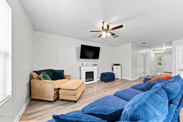 8339 WOODS Avenue, Jacksonville, FL 32216