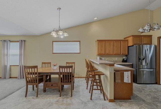 6 NORTHWEST Crossing 6, Davenport, IA 52806