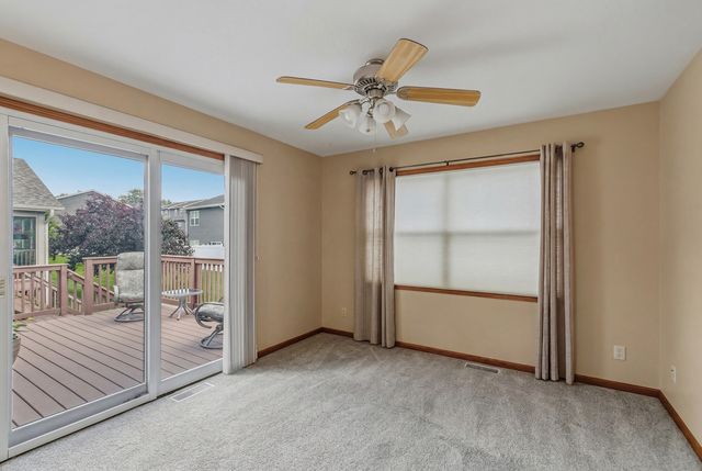 6 NORTHWEST Crossing 6, Davenport, IA 52806