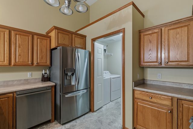 6 NORTHWEST Crossing 6, Davenport, IA 52806