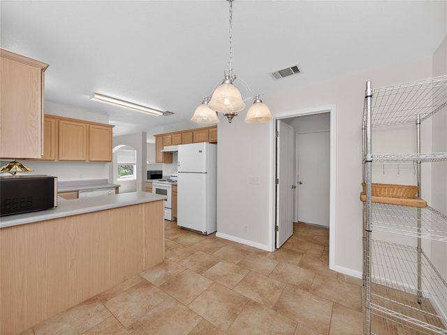 506 Knights ROW, Cottonwood Shores, TX 78657