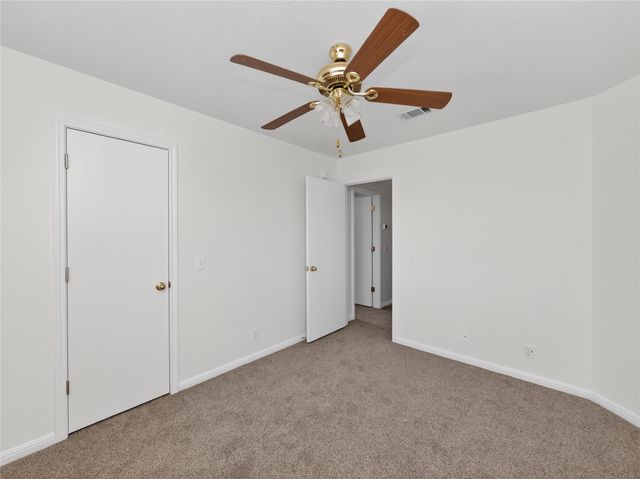 506 Knights ROW, Cottonwood Shores, TX 78657