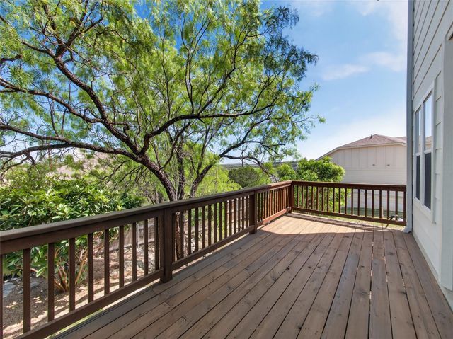 506 Knights ROW, Cottonwood Shores, TX 78657