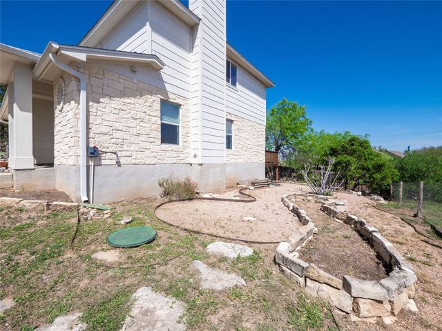 506 Knights ROW, Cottonwood Shores, TX 78657