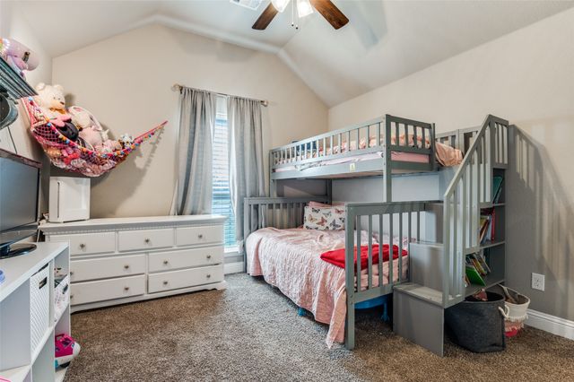 300 Cherry Point Drive, Palmer, TX 75152