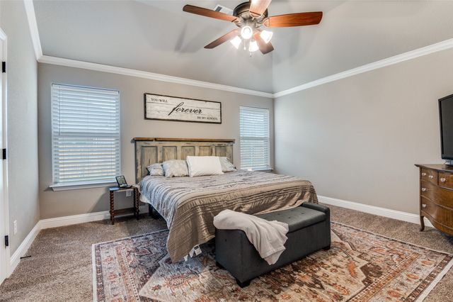 300 Cherry Point Drive, Palmer, TX 75152