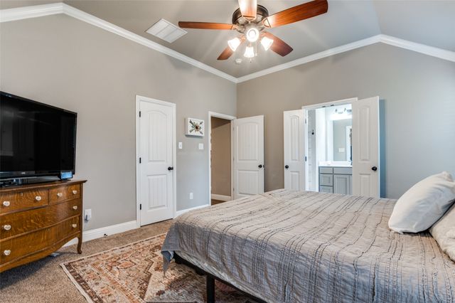 300 Cherry Point Drive, Palmer, TX 75152