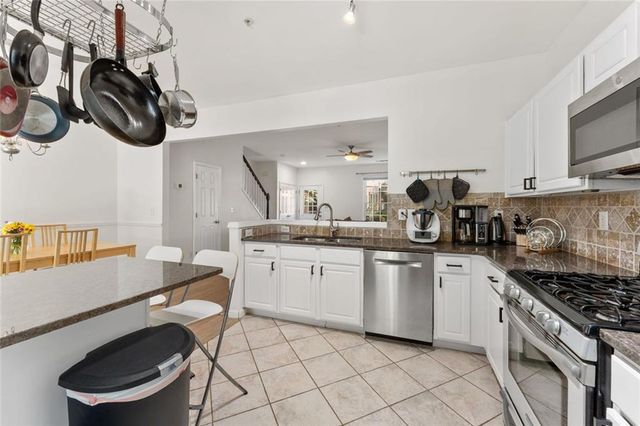 1215 Whitestone Ridge, Alpharetta, GA 30005