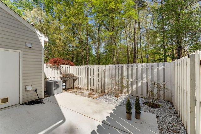 1215 Whitestone Ridge, Alpharetta, GA 30005