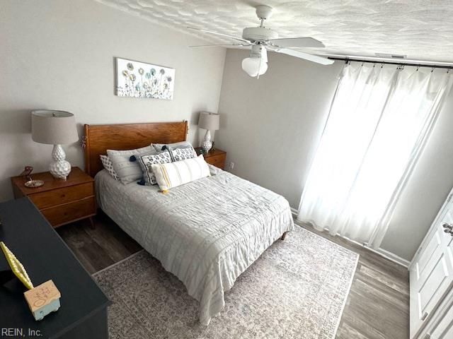 5616 Memorial DR, Virginia Beach, VA 23455