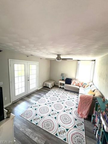 5616 Memorial DR, Virginia Beach, VA 23455