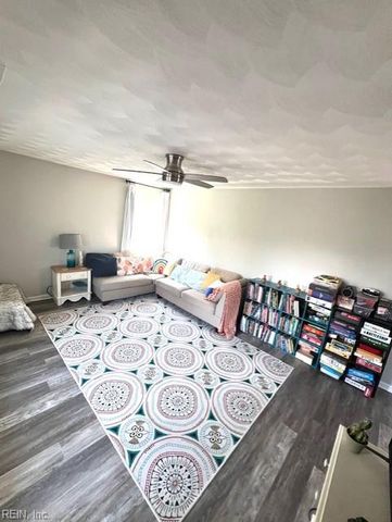 5616 Memorial DR, Virginia Beach, VA 23455