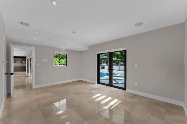 29 NE 95th St, Miami Shores, FL 33138