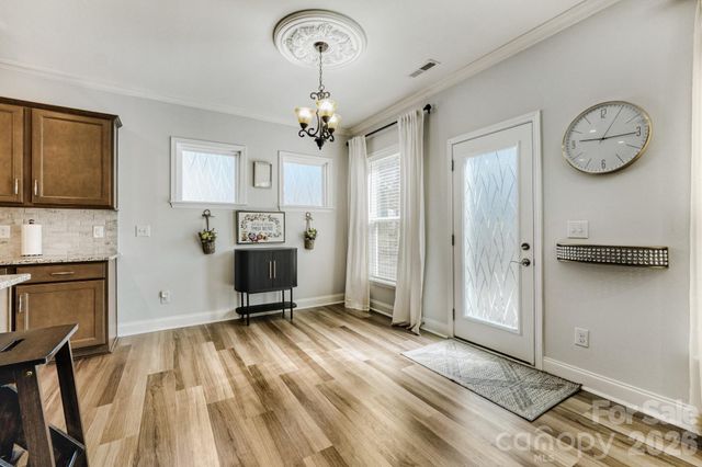 1318 Poppy Way, Matthews, NC 28104