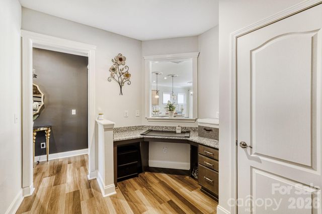 1318 Poppy Way, Matthews, NC 28104