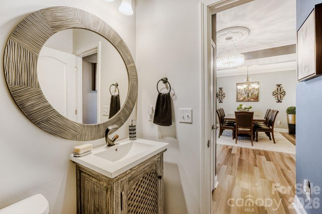 1318 Poppy Way, Matthews, NC 28104