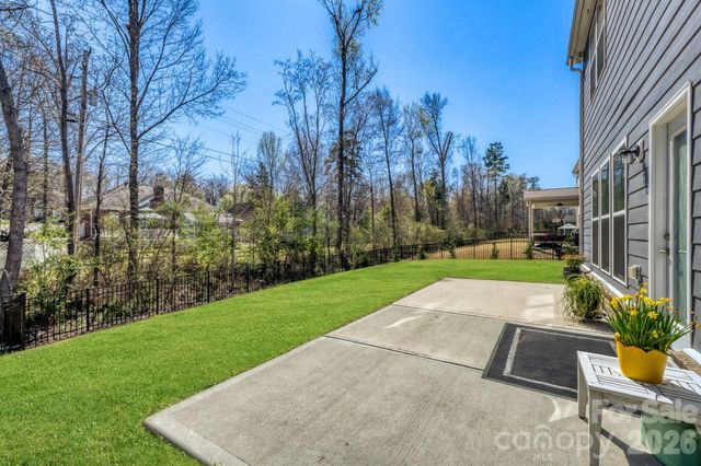 1318 Poppy Way, Matthews, NC 28104