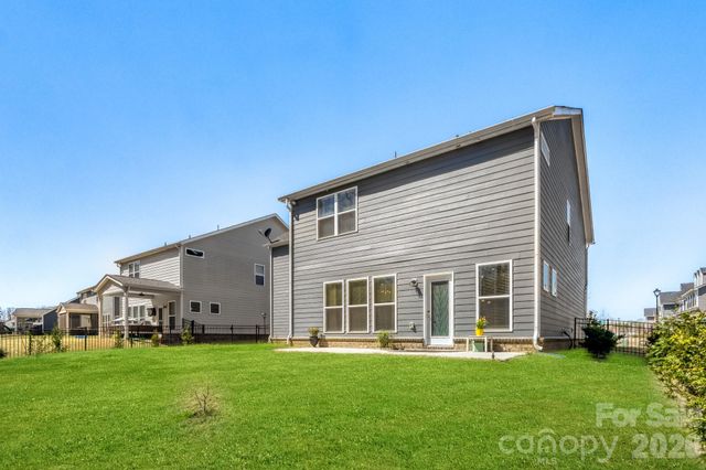 1318 Poppy Way, Matthews, NC 28104