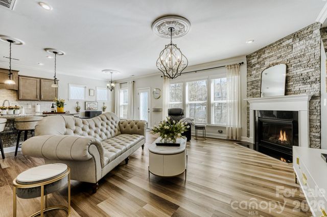 1318 Poppy Way, Matthews, NC 28104