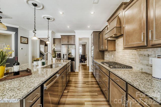 1318 Poppy Way, Matthews, NC 28104