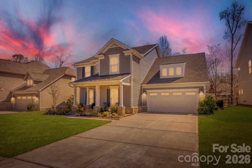 1318 Poppy Way, Matthews, NC 28104